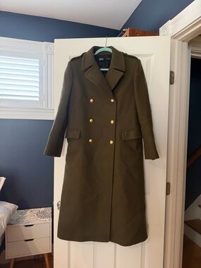 Zara Olive Green Wool Double-Breasted Long Coat with Gold Buttons - size M